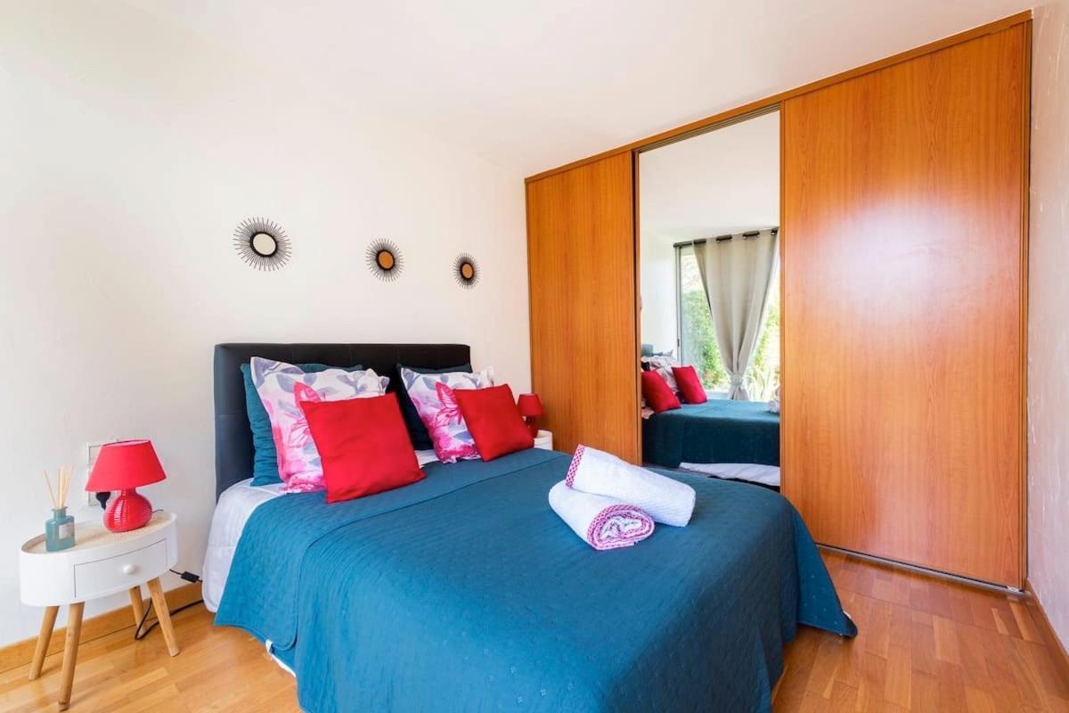Cassis, Appartement 3 Chambres Avec Terrasse Luaran gambar