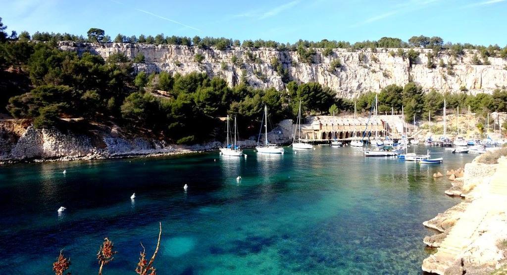 Cassis, Appartement 3 Chambres Avec Terrasse Luaran gambar